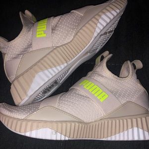 Puma Shoe, NEW, size 7.5